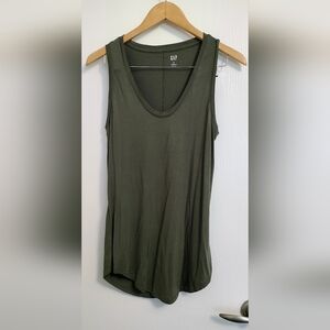 ⭐️3/$35 Gap Luxe Tank Size Large
